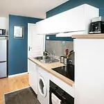Onloc - Proche Halles - 2 Chbres - Parking