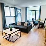 Onloc - Proche Halles - 2 Chbres - Parking