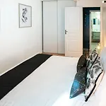 Onloc - Proche Halles - 2 Chbres - Parking