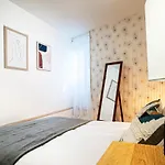Onloc - Proche Halles - 2 Chbres - Parking Appartement Pau